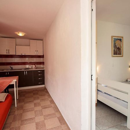 Mrkonjic Branko & Marija Apartmani Omiš Exterior foto