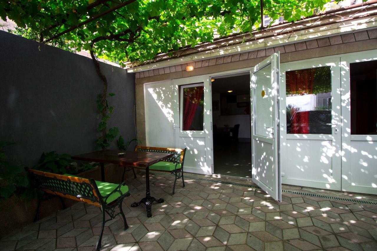 Mrkonjic Branko & Marija Apartmani Omiš Exterior foto