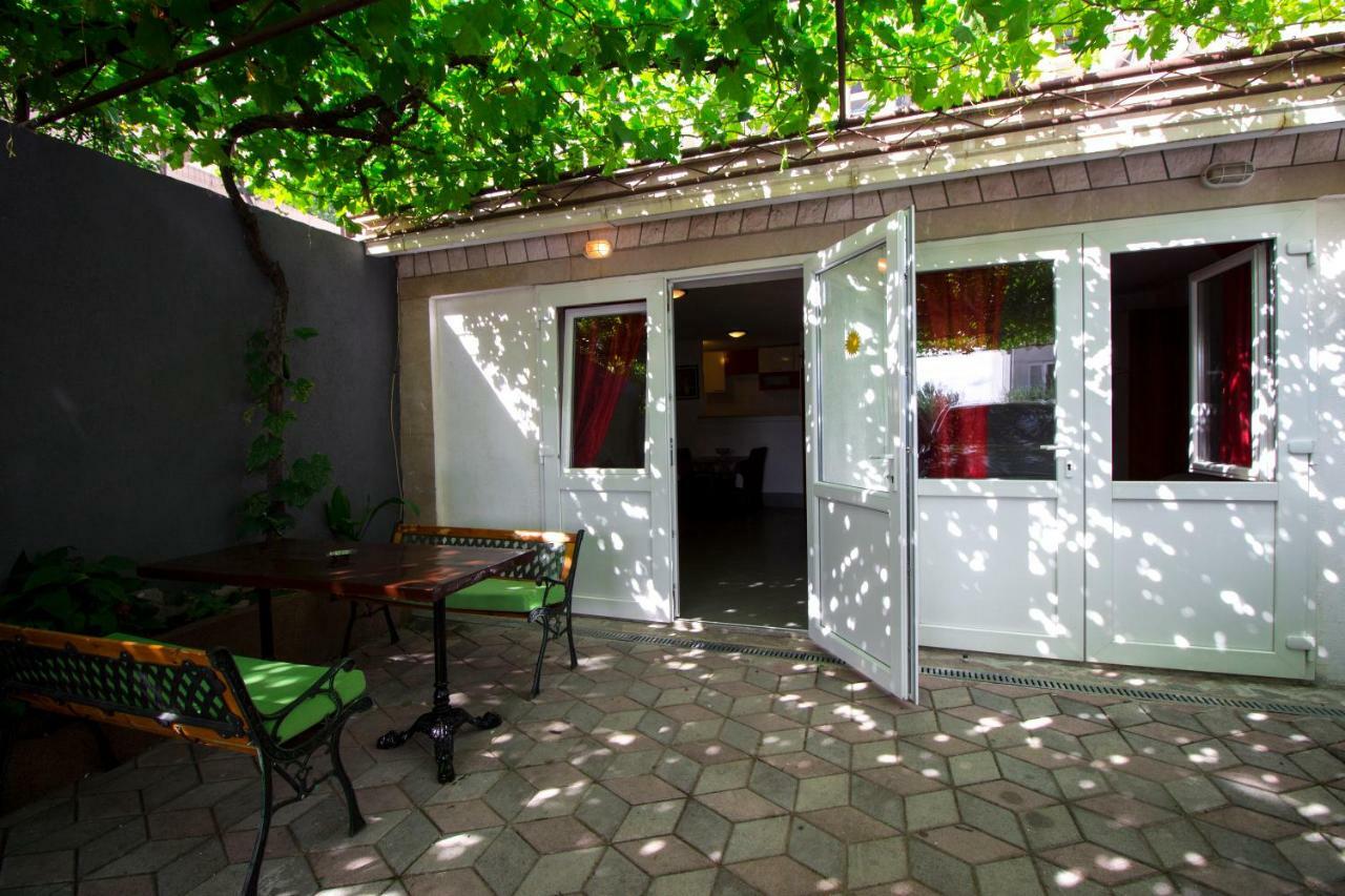 Mrkonjic Branko & Marija Apartmani Omiš Exterior foto
