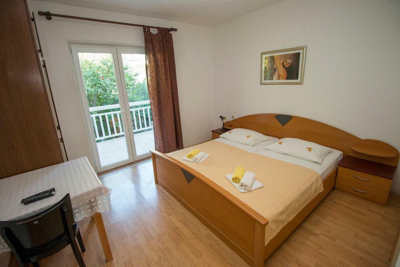 Mrkonjic Branko & Marija Apartmani Omiš Exterior foto