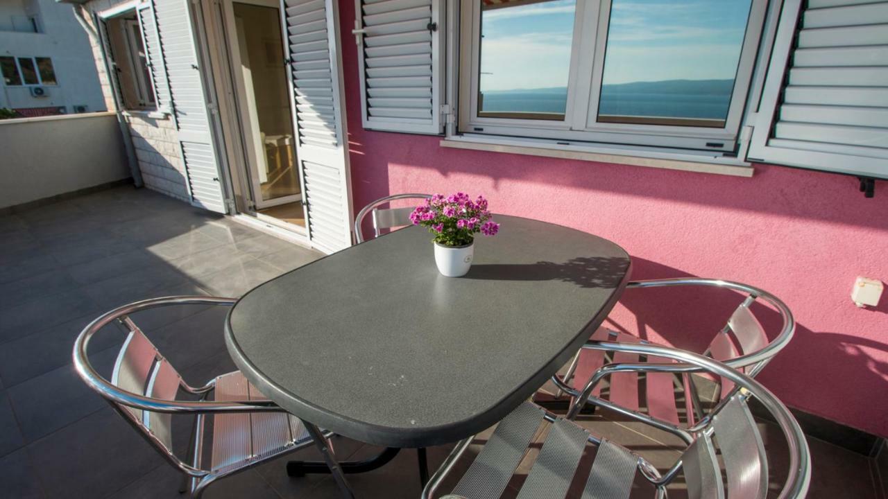 Mrkonjic Branko & Marija Apartmani Omiš Exterior foto